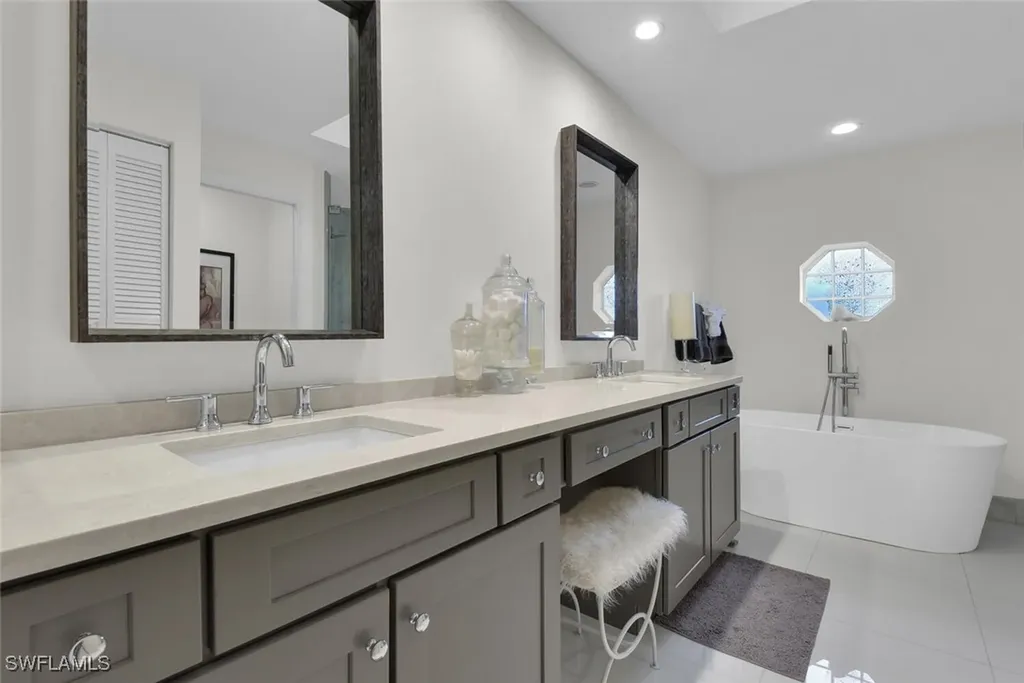 2124 Paget Circle Naples FL 34112