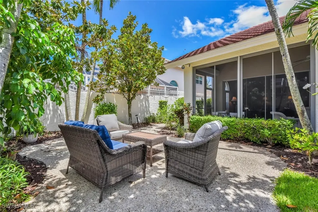 2124 Paget Circle Naples FL 34112