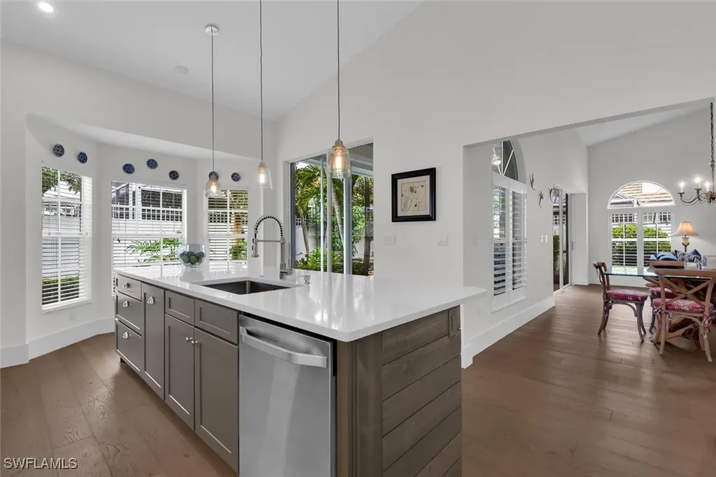 2124 Paget Circle Naples FL 34112