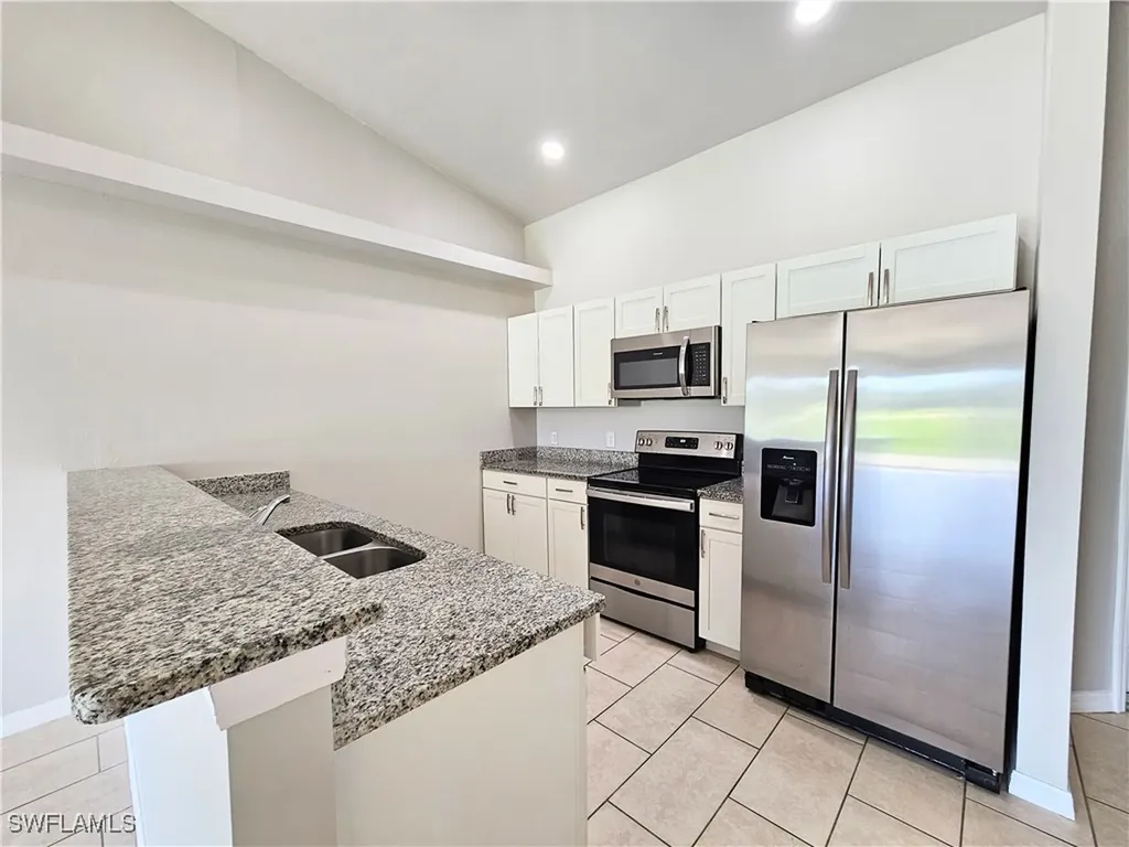 2916 SW 7th Place Cape Coral FL 33914