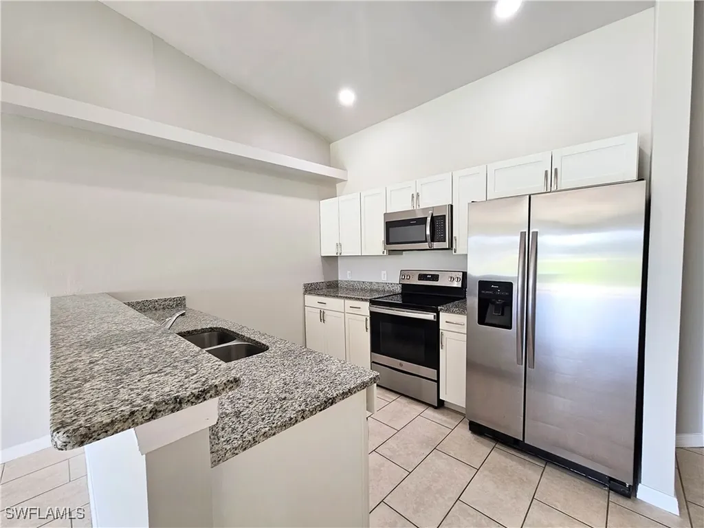 2916 SW 7th Place Cape Coral FL 33914
