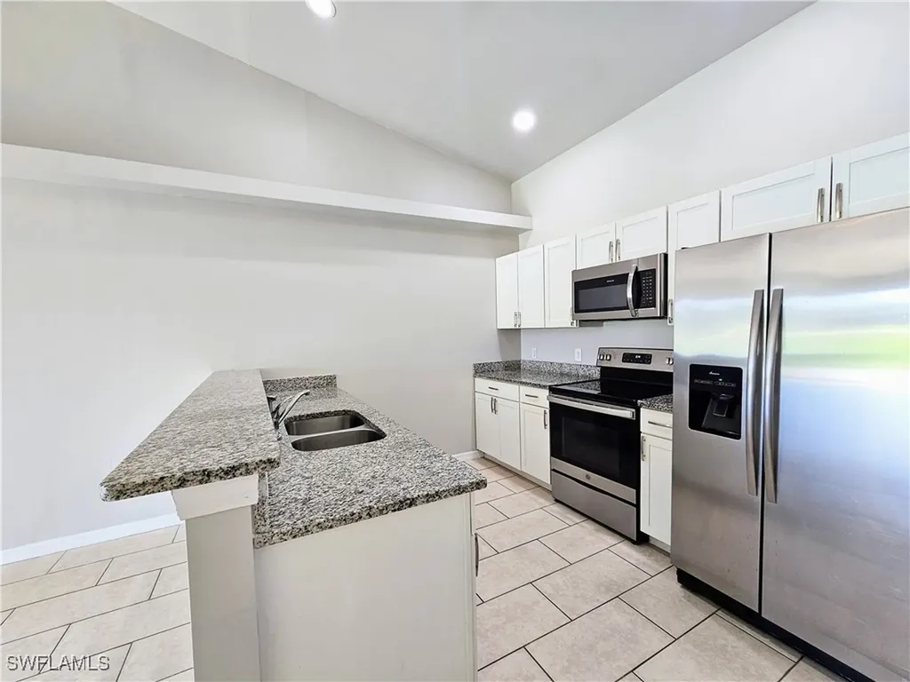 2916 SW 7th Place Cape Coral FL 33914