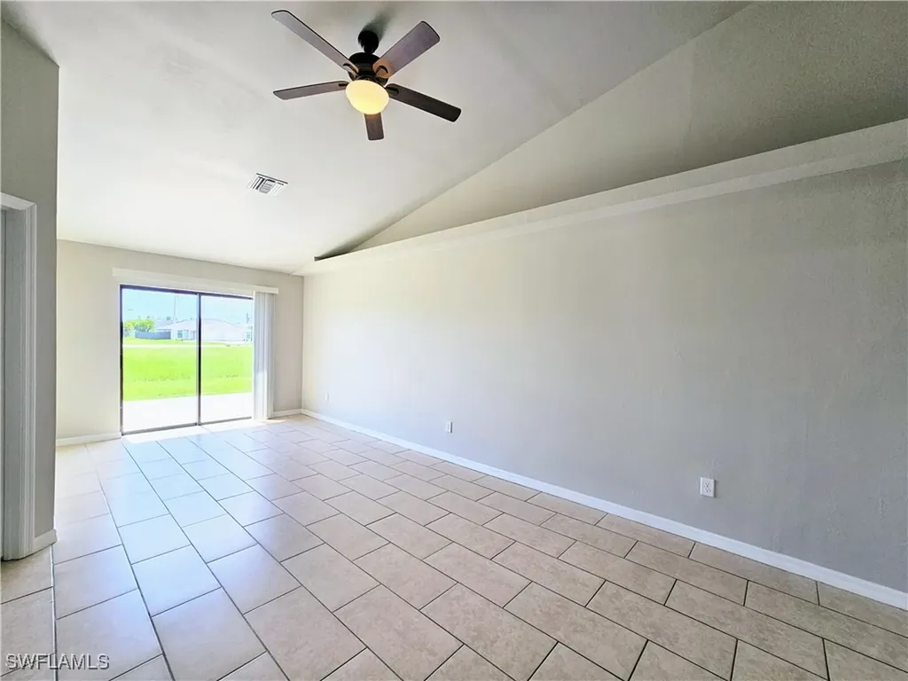 2916 SW 7th Place Cape Coral FL 33914