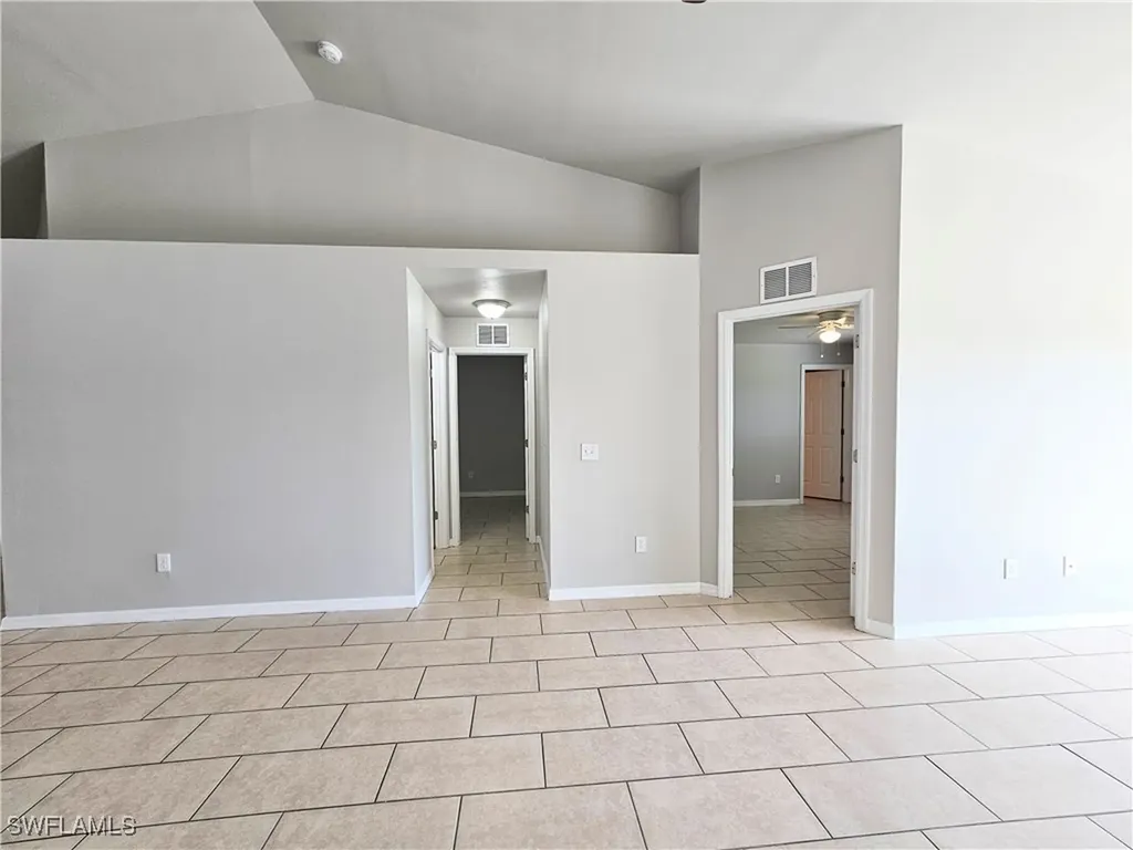 2916 SW 7th Place Cape Coral FL 33914