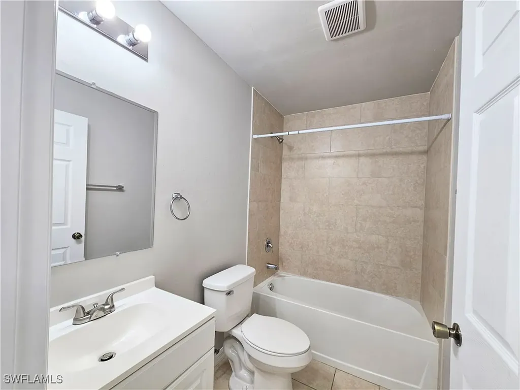 2916 SW 7th Place Cape Coral FL 33914
