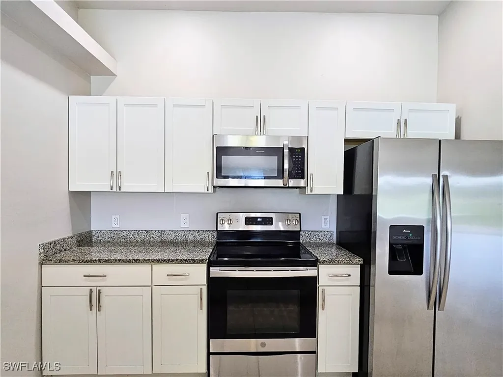 2916 SW 7th Place Cape Coral FL 33914