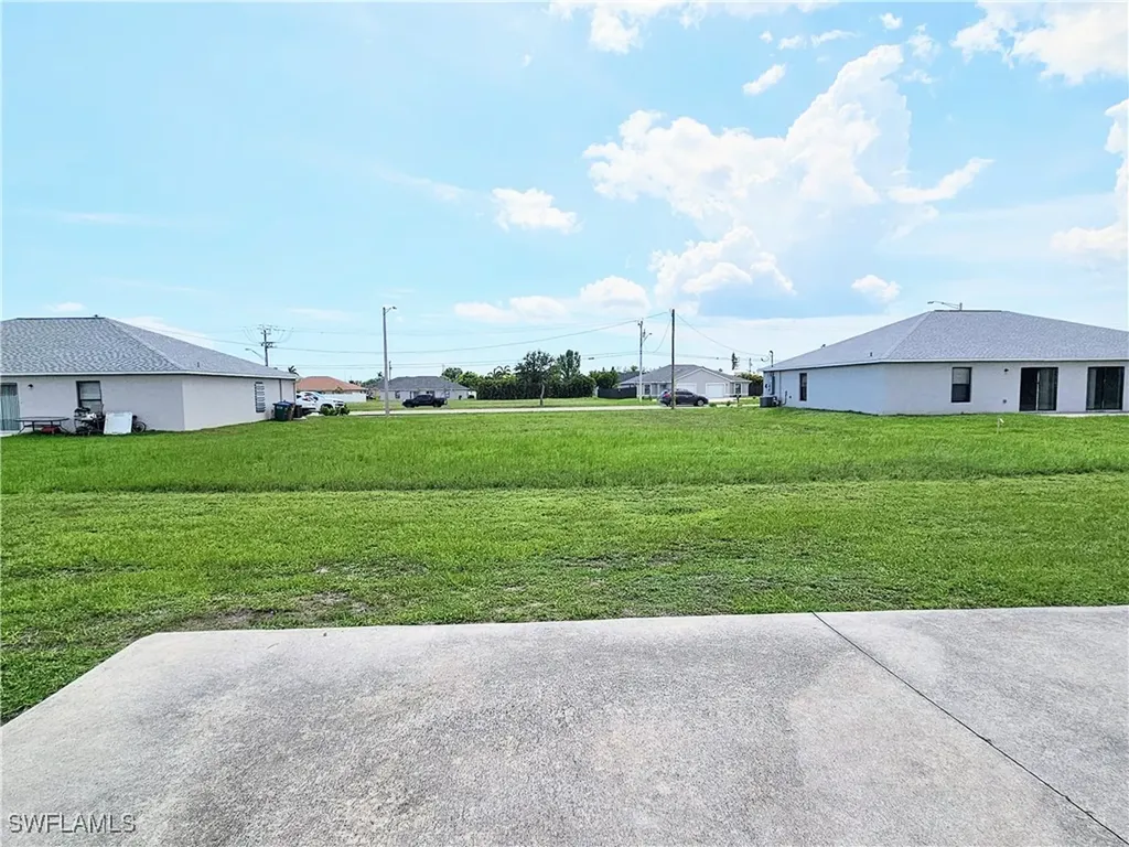 2916 SW 7th Place Cape Coral FL 33914
