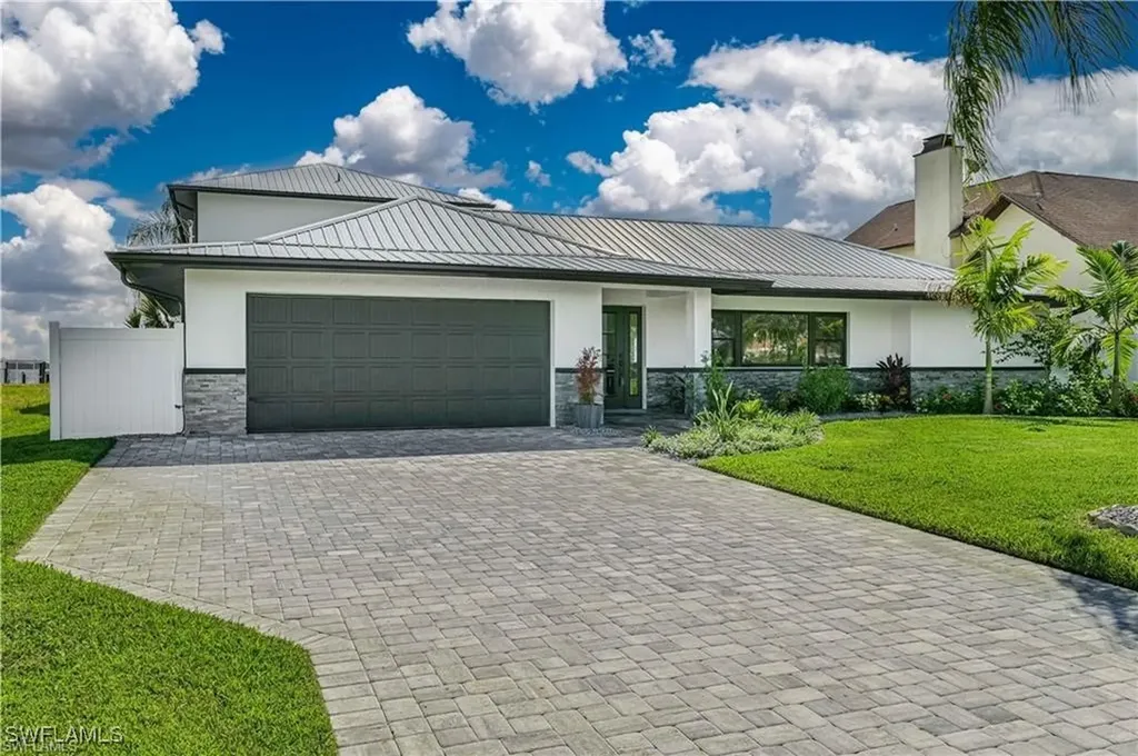 3611 SE 21st Place Cape Coral FL 33904