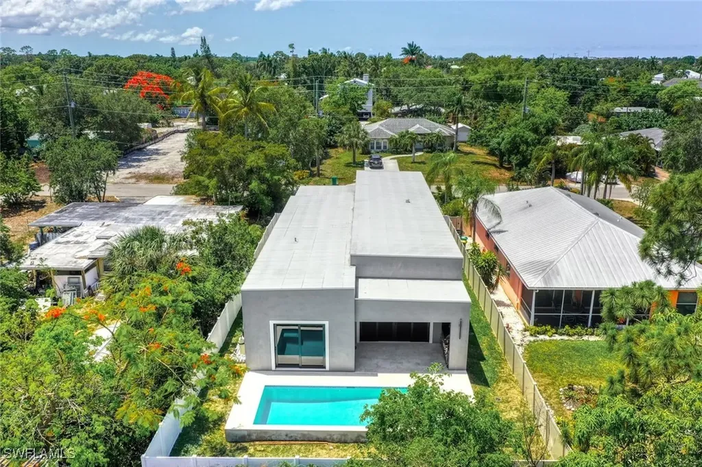 1297 Trail Terrace Drive Naples FL 34103