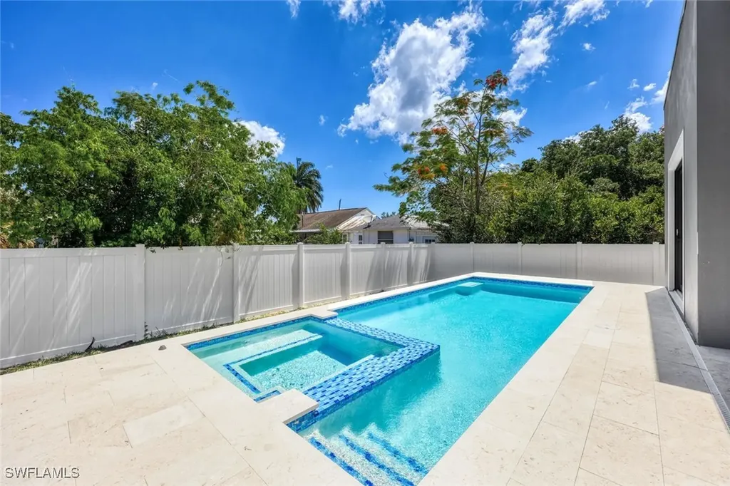 1297 Trail Terrace Drive Naples FL 34103