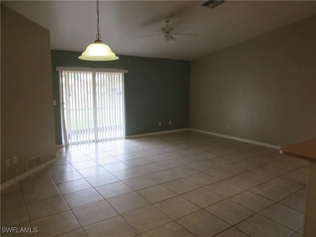 271 SW 4th Street Cape Coral FL 33991
