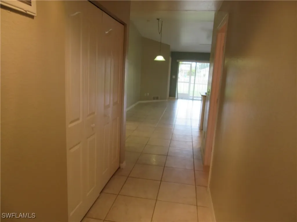 271 SW 4th Street Cape Coral FL 33991