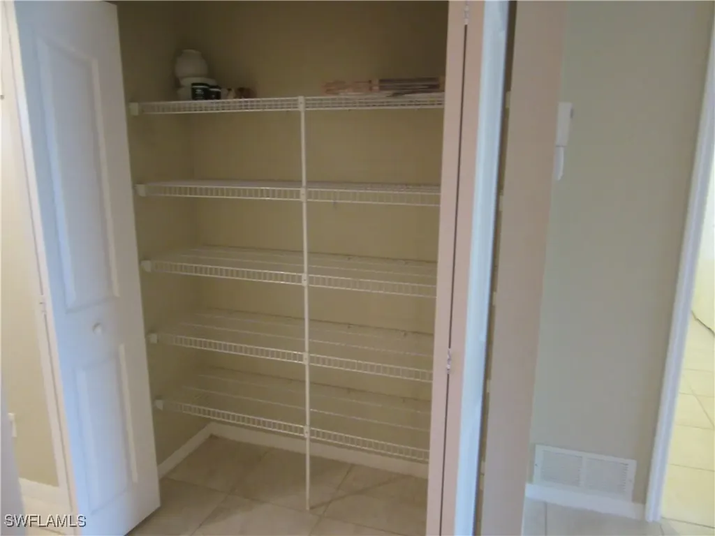 271 SW 4th Street Cape Coral FL 33991