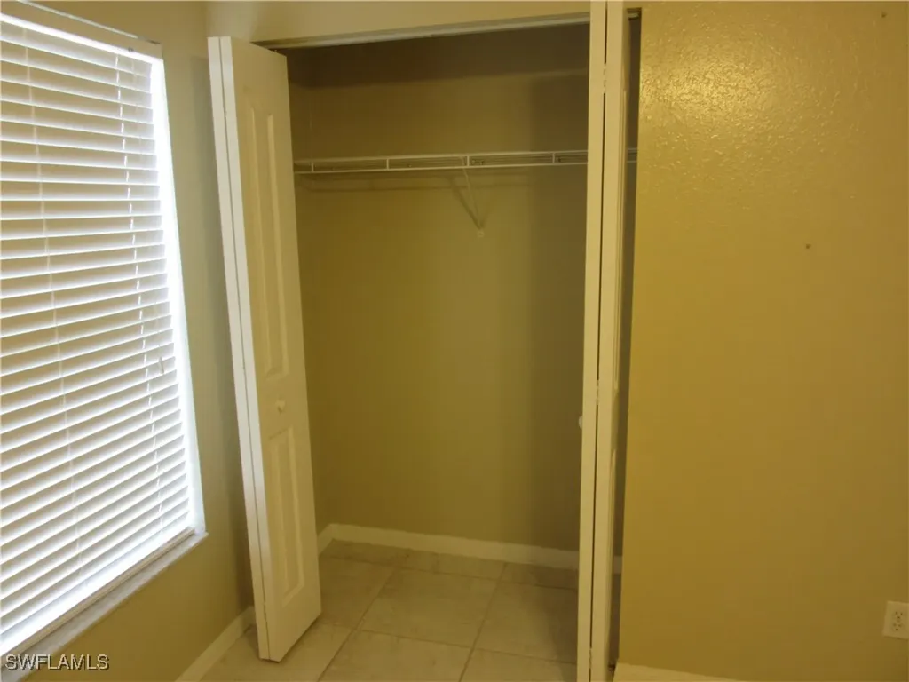 271 SW 4th Street Cape Coral FL 33991