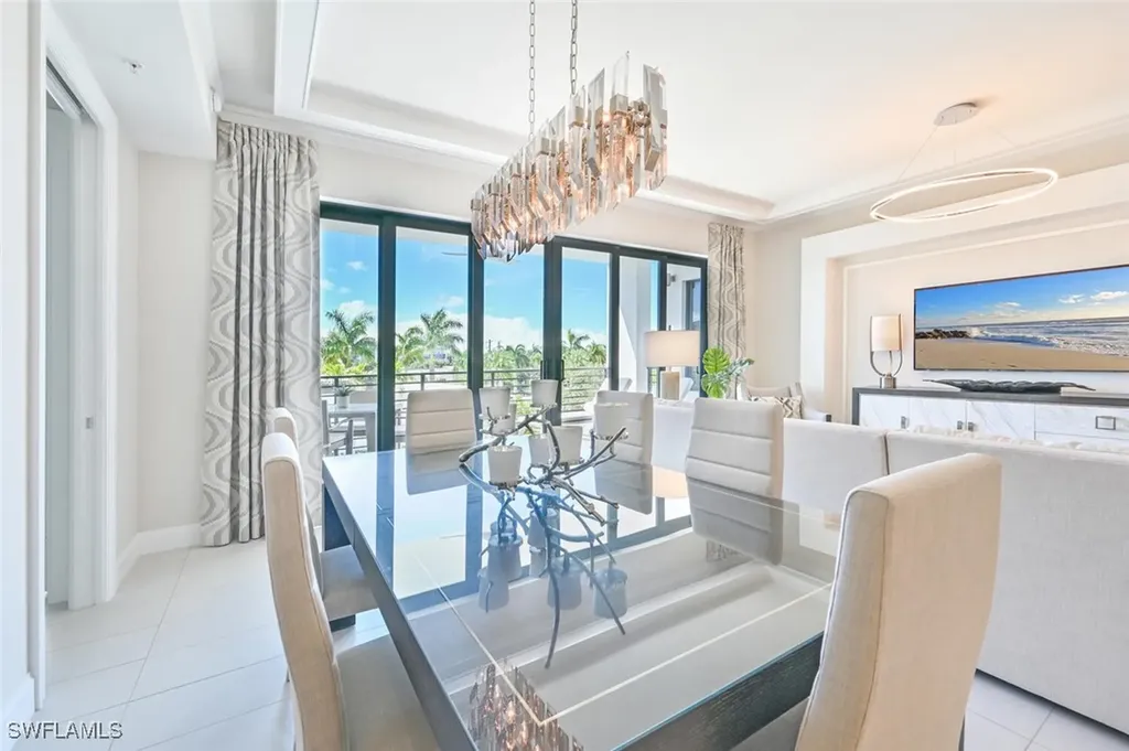 1111 Central Avenue Naples FL 34102