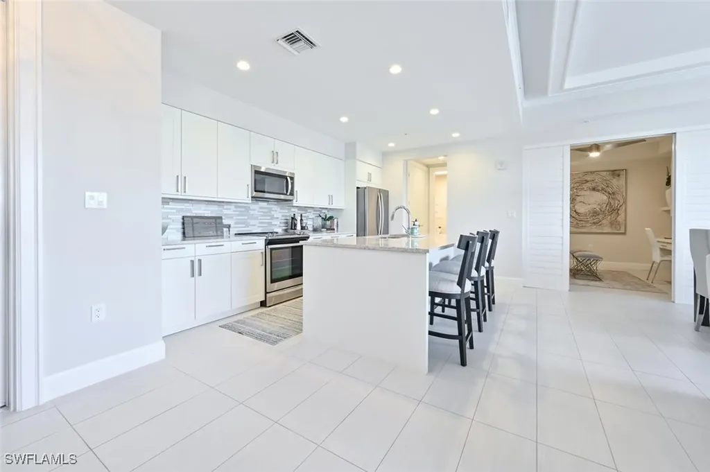1111 Central Avenue Naples FL 34102