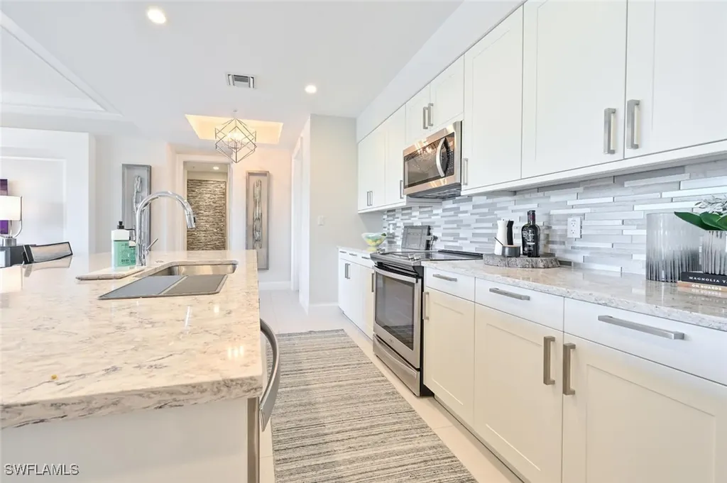 1111 Central Avenue Naples FL 34102