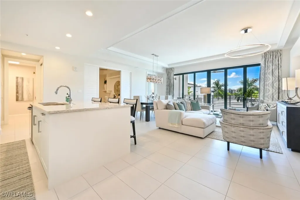 1111 Central Avenue Naples FL 34102