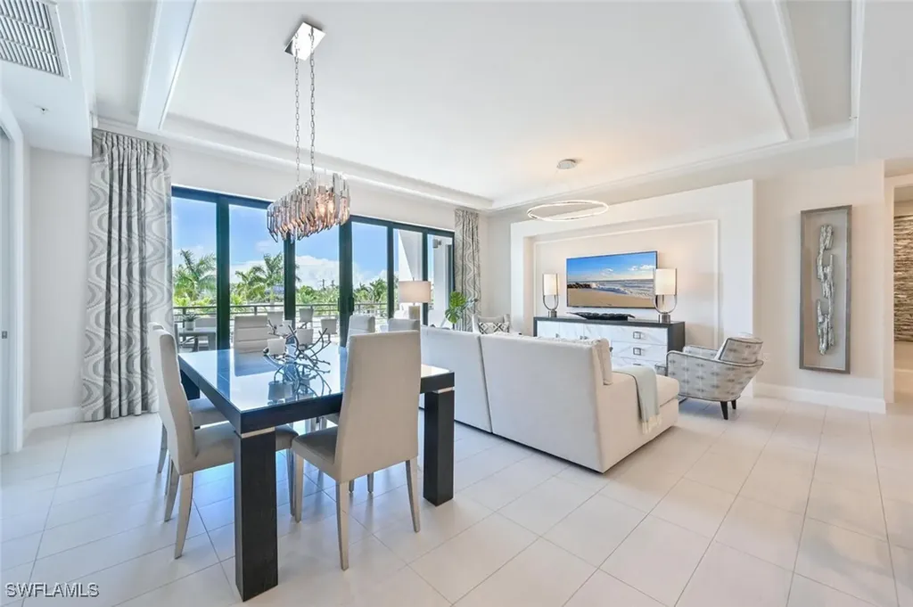 1111 Central Avenue Naples FL 34102