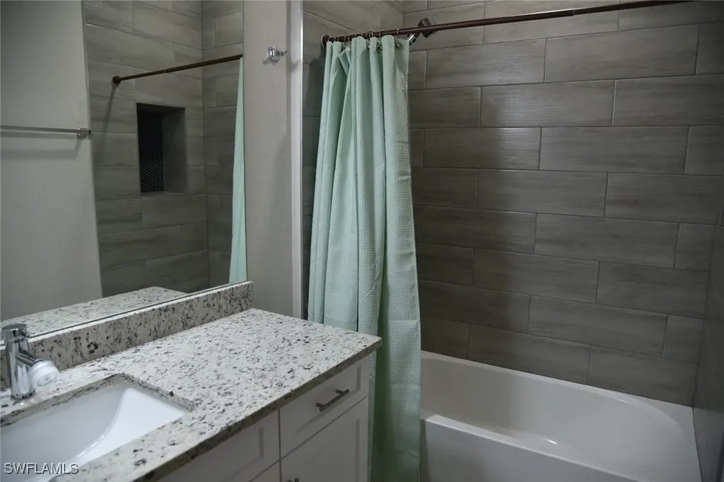 4666 Villa Capri Lane Bonita Springs FL 34134