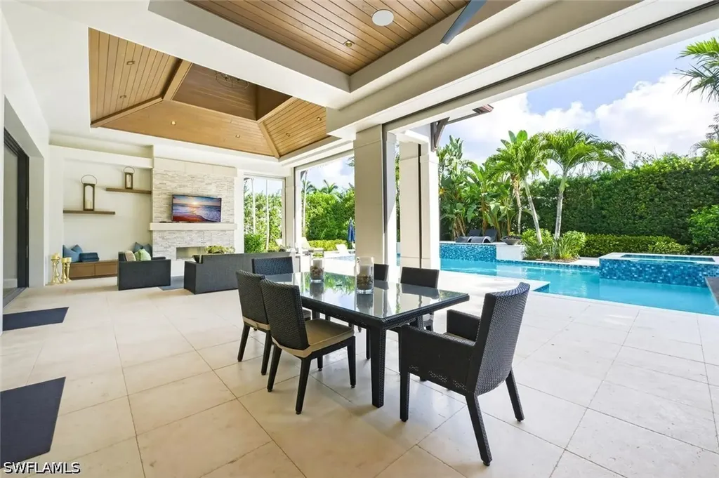 727 Buttonbush Lane Naples FL 34108