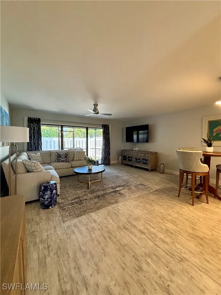 800 Meadowland Drive Naples FL 34108