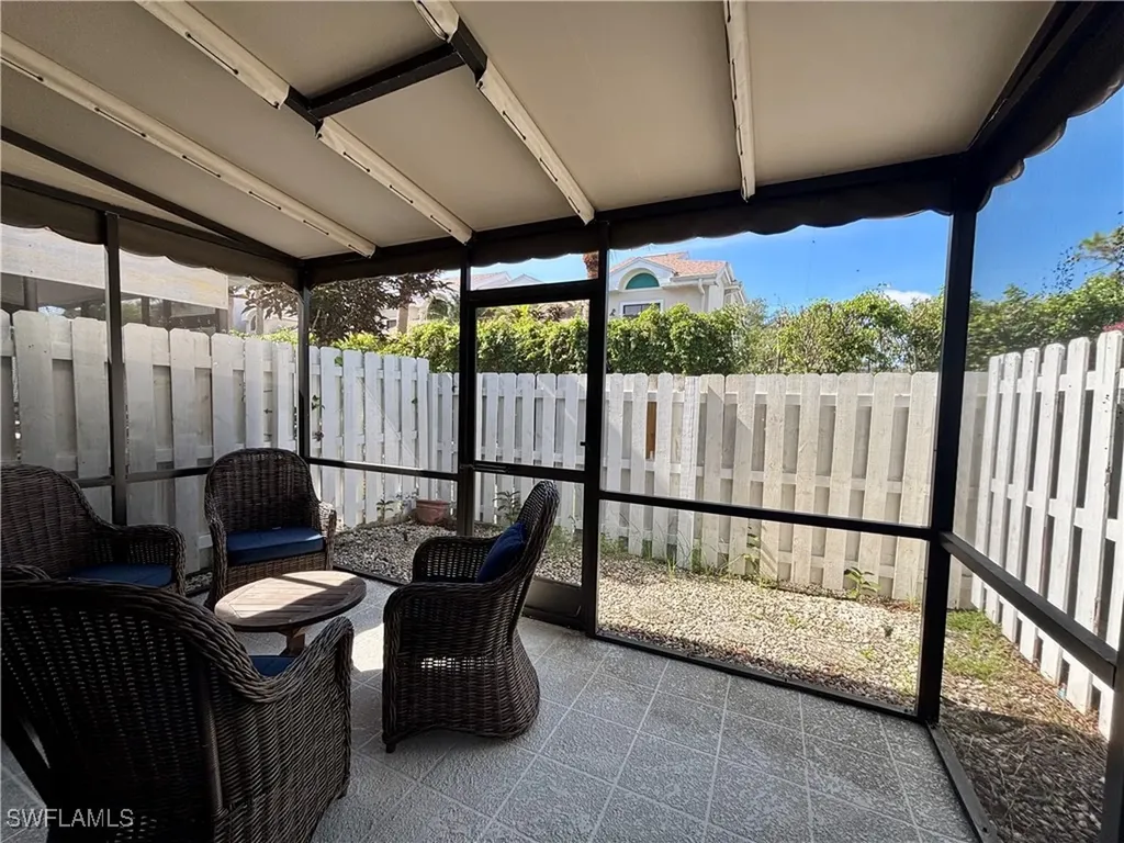 800 Meadowland Drive Naples FL 34108