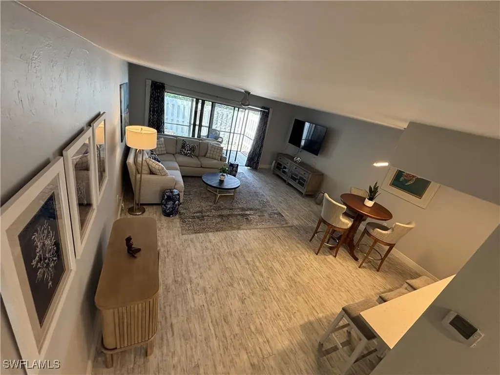 800 Meadowland Drive Naples FL 34108