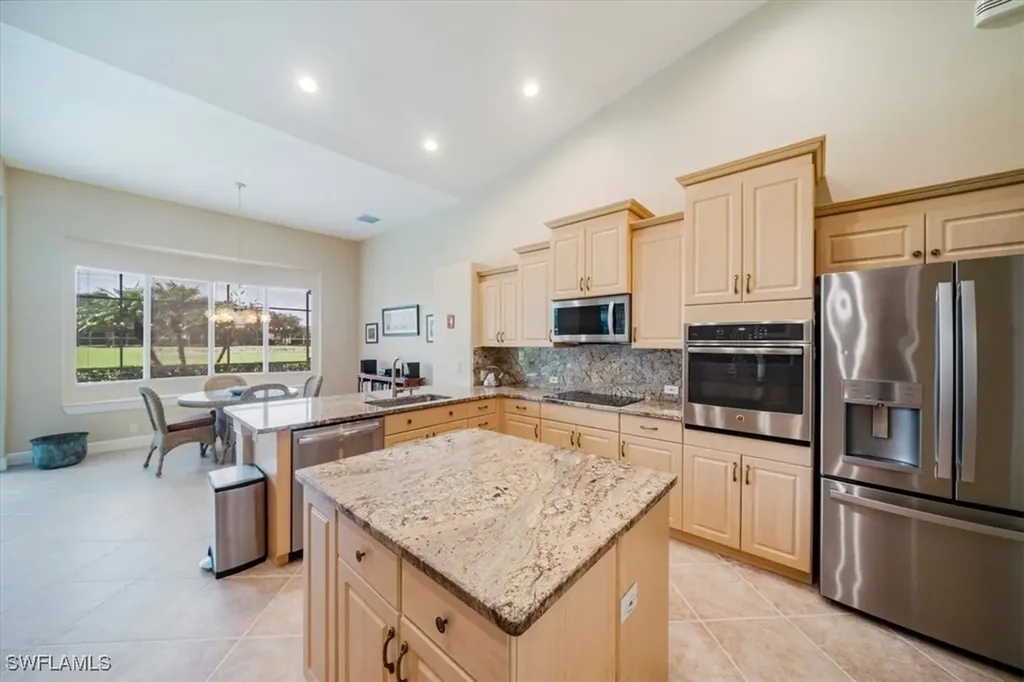 1094 Camelot Circle Naples FL 34119