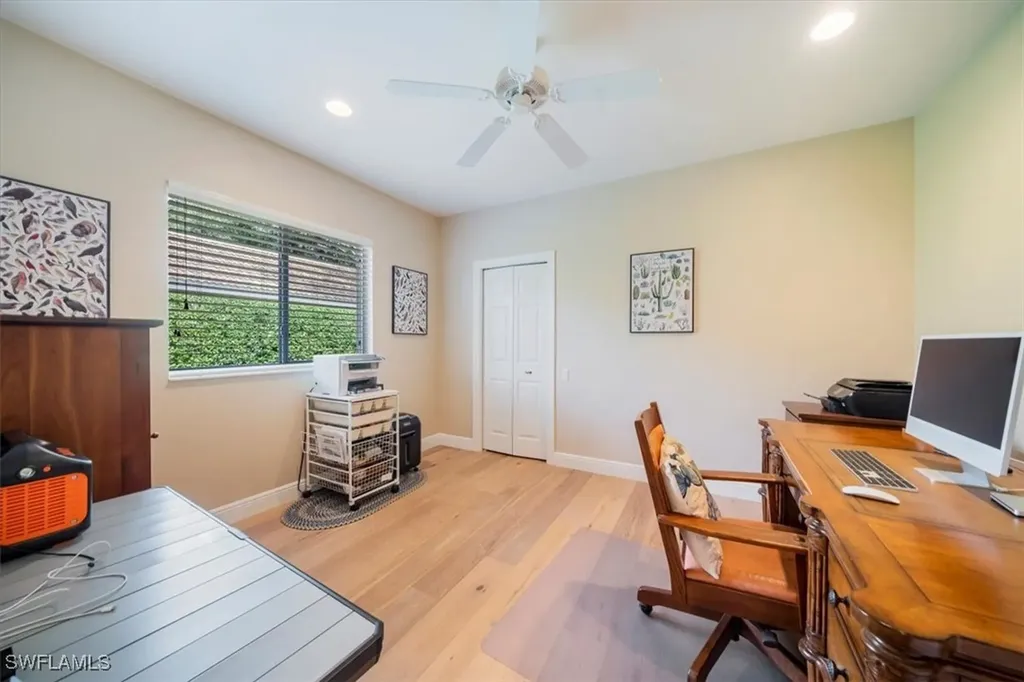 1094 Camelot Circle Naples FL 34119