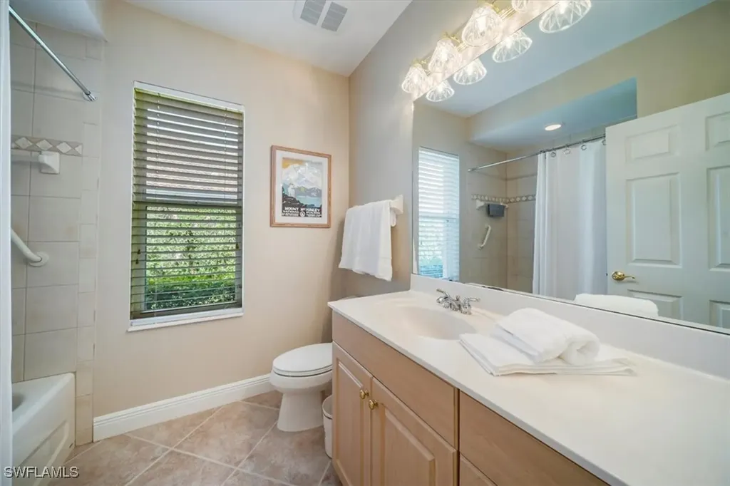 1094 Camelot Circle Naples FL 34119