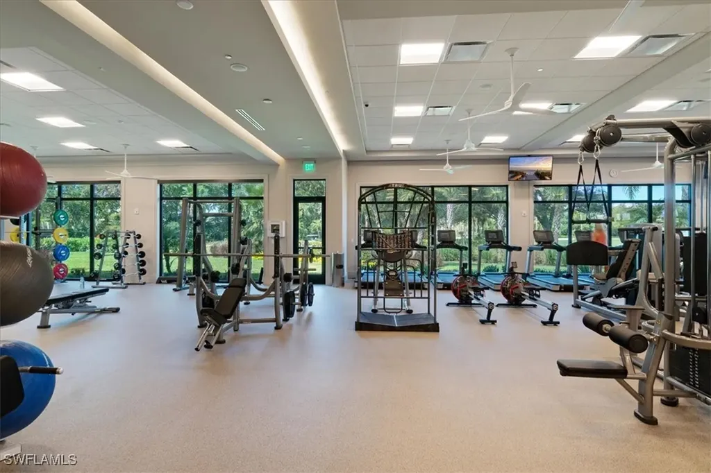 1094 Camelot Circle Naples FL 34119