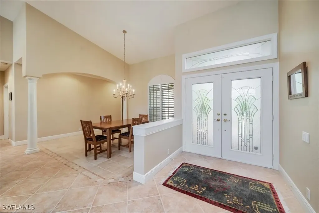 1094 Camelot Circle Naples FL 34119