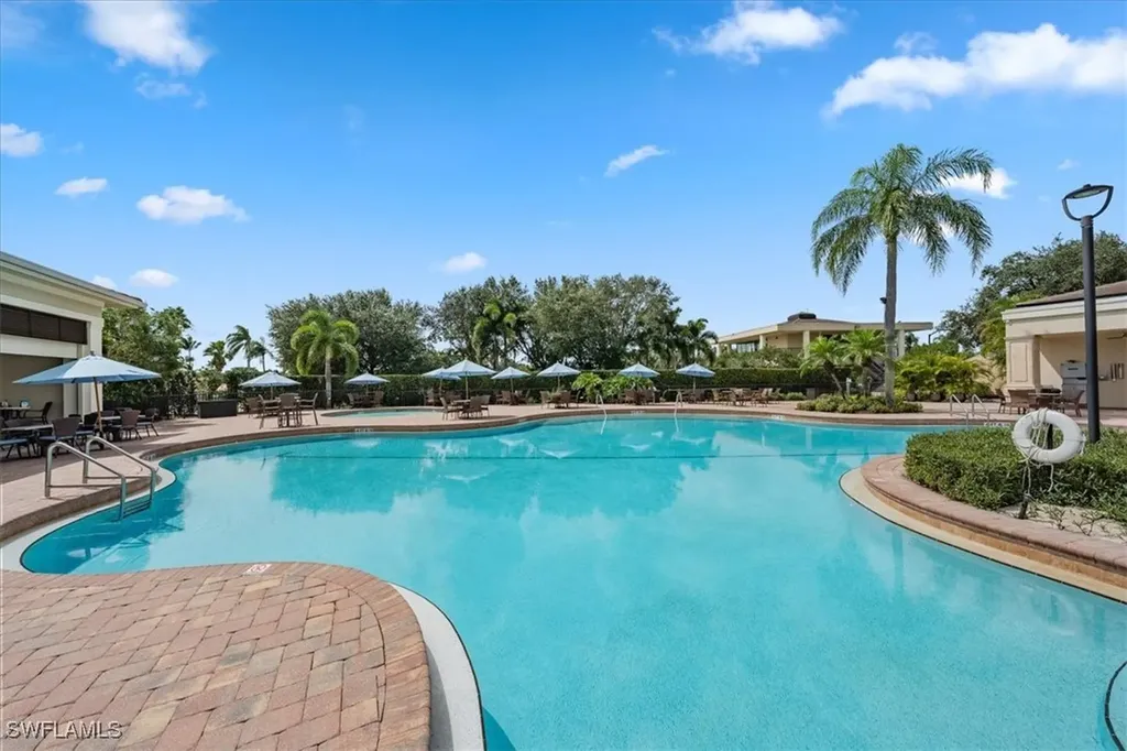 1094 Camelot Circle Naples FL 34119