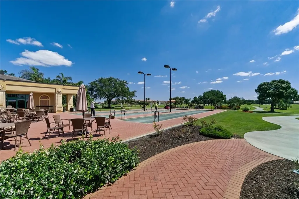 1094 Camelot Circle Naples FL 34119