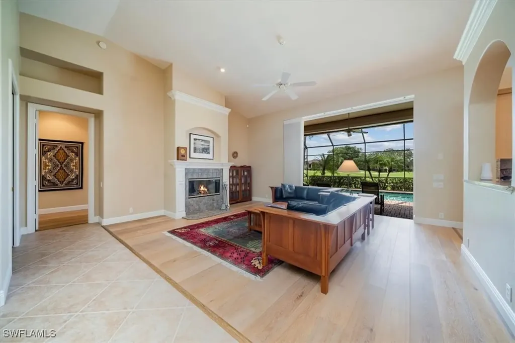 1094 Camelot Circle Naples FL 34119