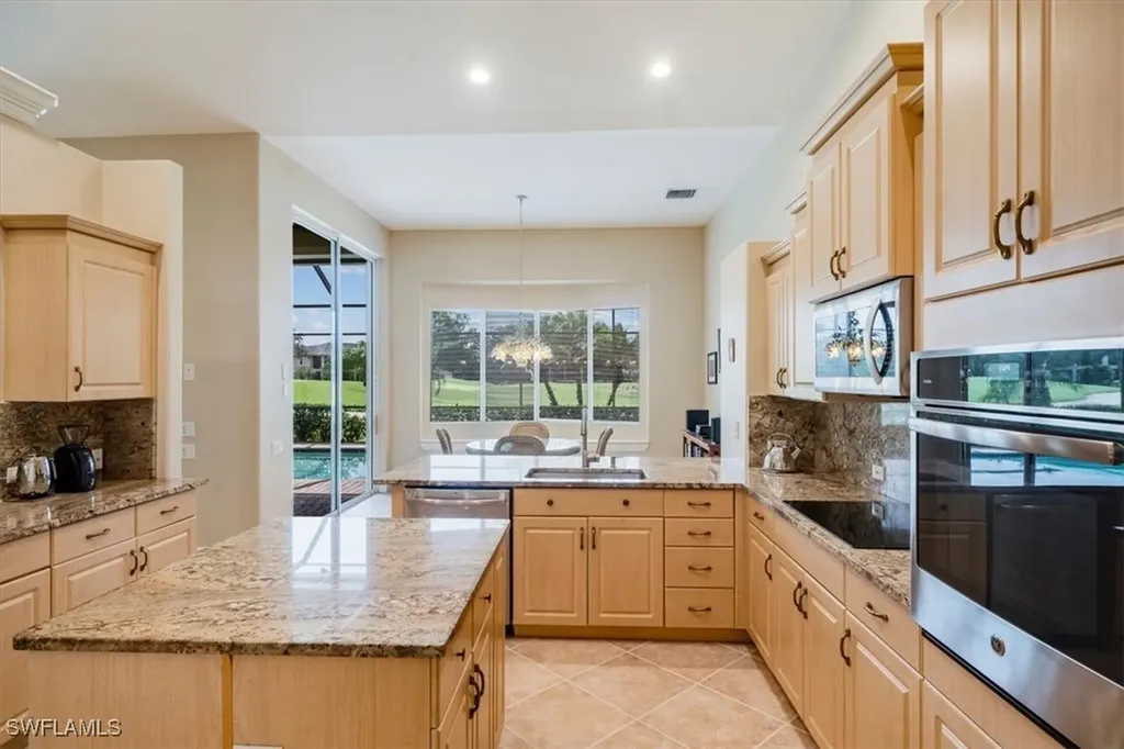 1094 Camelot Circle Naples FL 34119