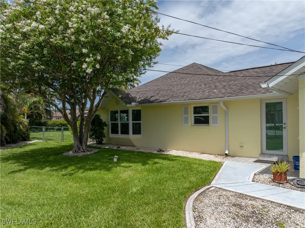 5514 SW 9th Avenue Cape Coral FL 33914