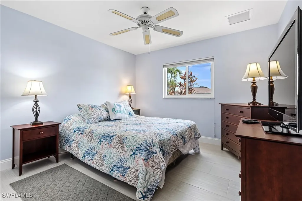 5514 SW 9th Avenue Cape Coral FL 33914