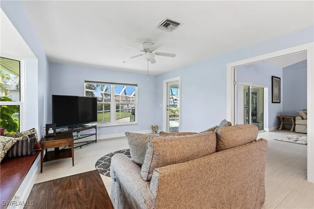 5514 SW 9th Avenue Cape Coral FL 33914