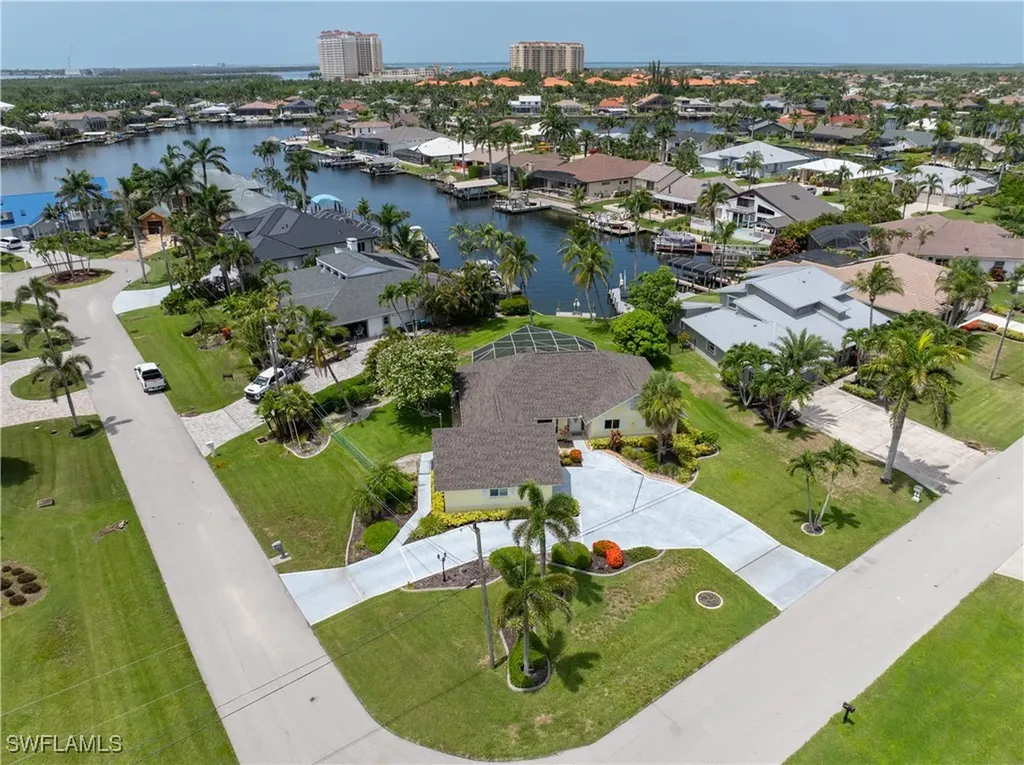 5514 SW 9th Avenue Cape Coral FL 33914