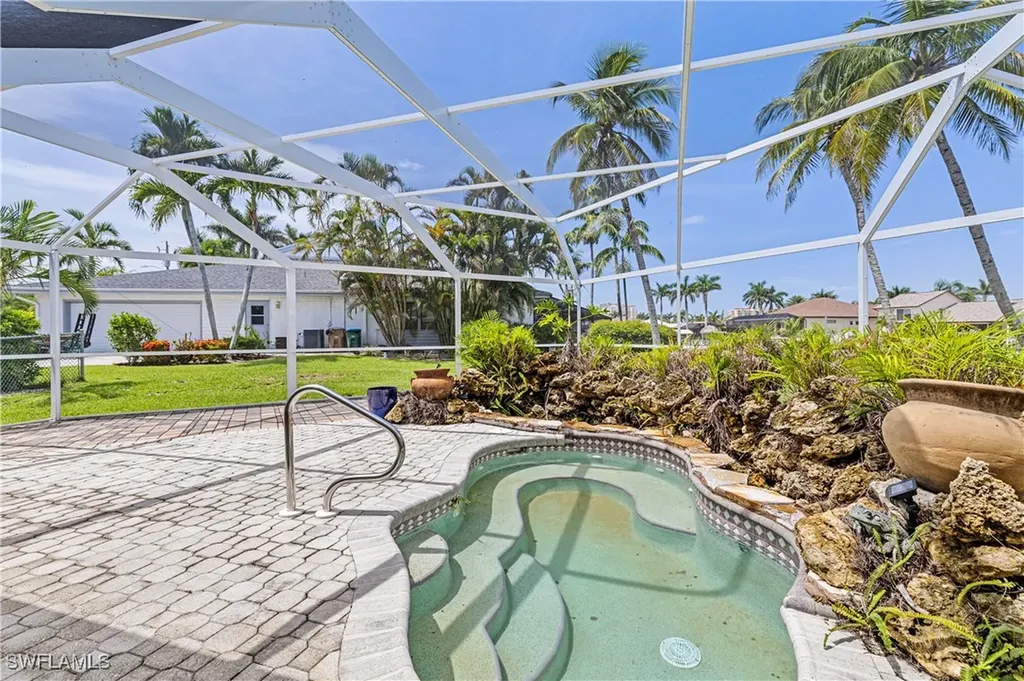 5514 SW 9th Avenue Cape Coral FL 33914