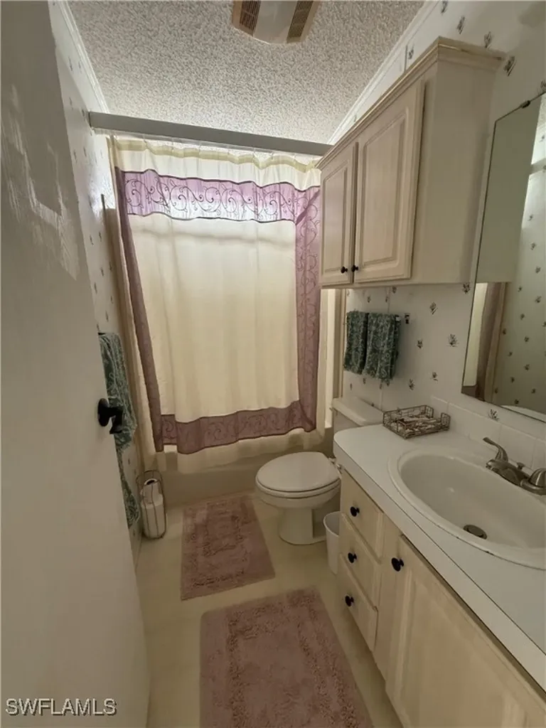 120 Caravan Circle North Fort Myers FL 33903