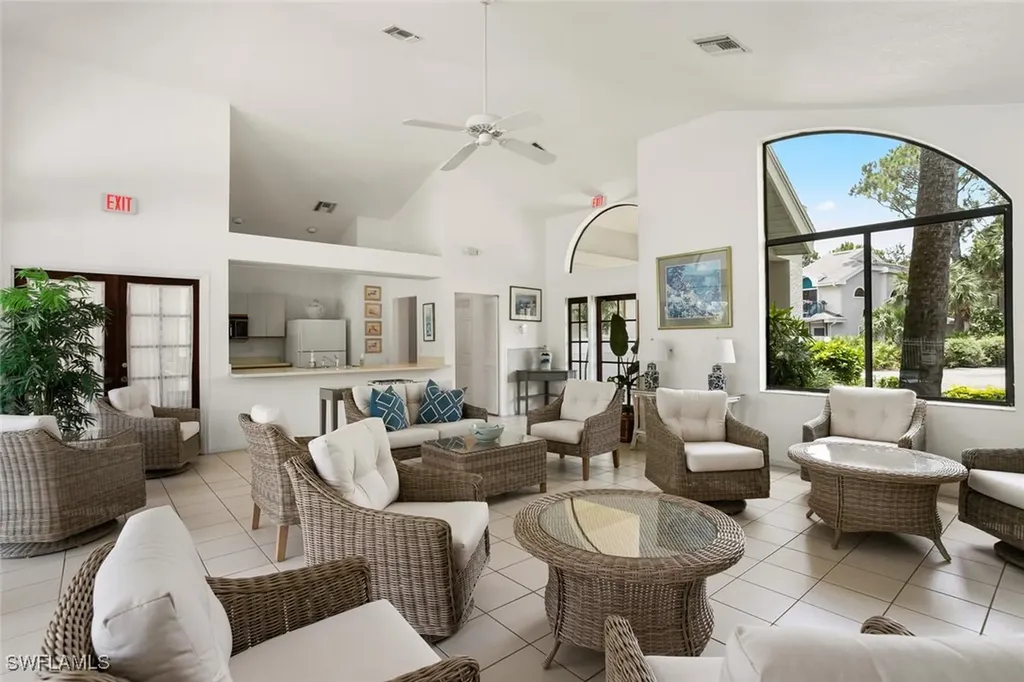 81 Emerald Woods Drive Naples FL 34108-0503
