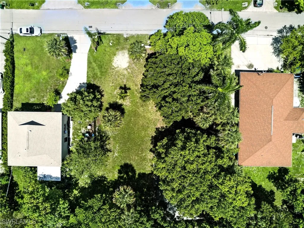 2960 Gordon Street Naples FL 34112