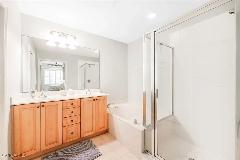 1128 Manor Lake Drive Naples FL 34110