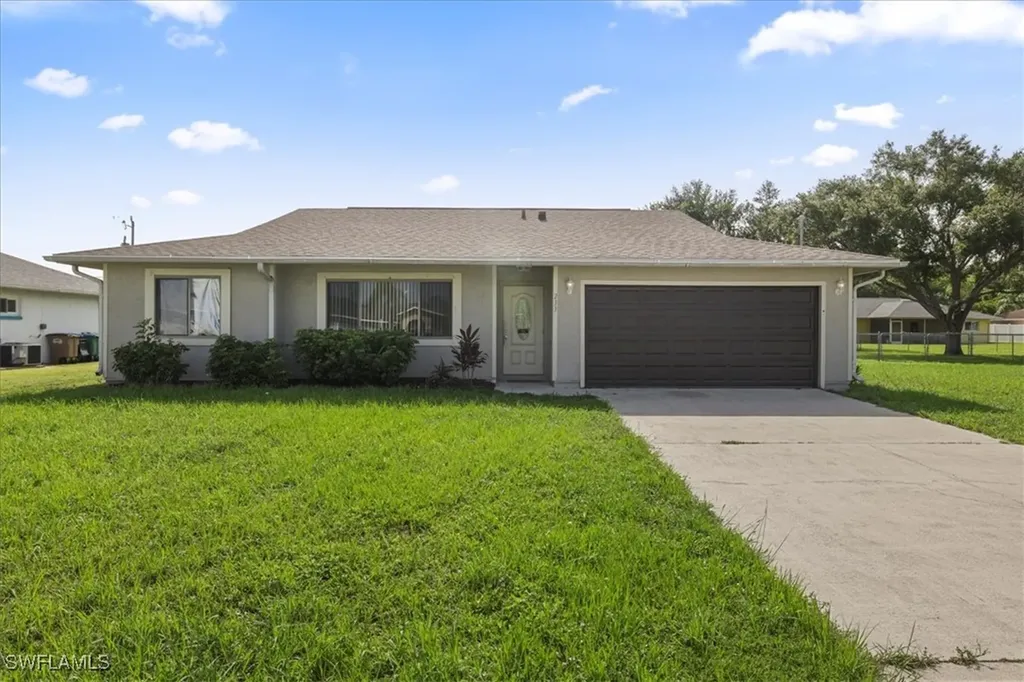 233 SE 1st Avenue Cape Coral FL 33990