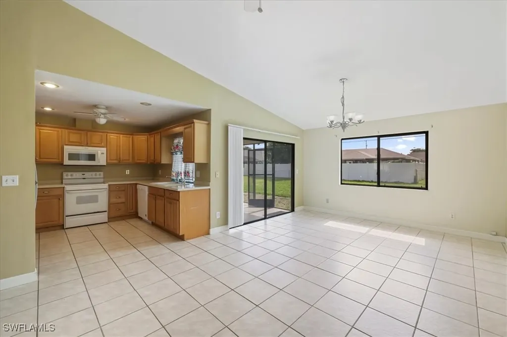 233 SE 1st Avenue Cape Coral FL 33990
