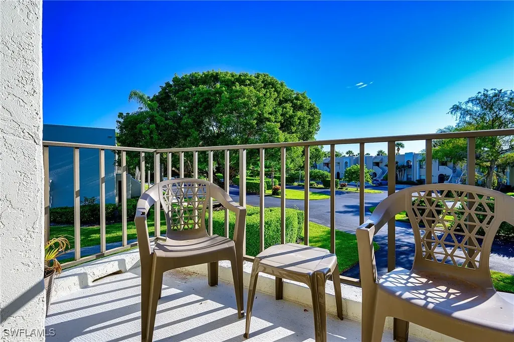 3323 Olympic Drive Naples FL 34105