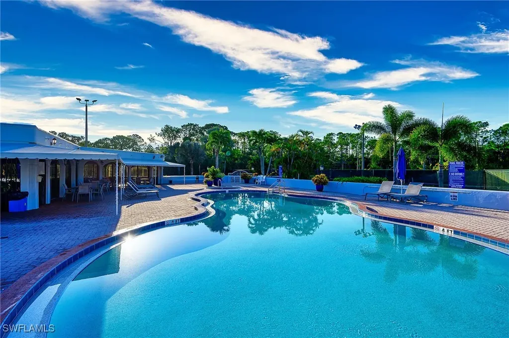 3323 Olympic Drive Naples FL 34105